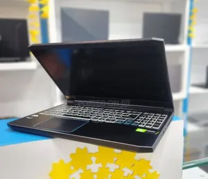 Photo - Laptop Acer Predator Helios 300 16GB Intel Core I7 SSD 512GB