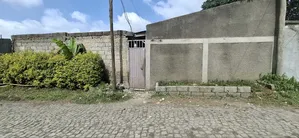 4bdrm House in ሲኤምሲ ሜከኤል, Bole for sale