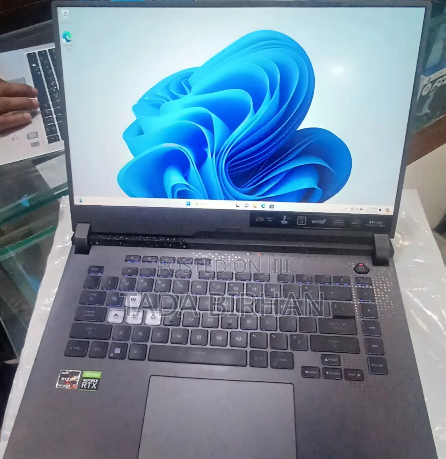 New Laptop Asus ROG Strix G15 1GB AMD Ryzen 7 SSD 1T