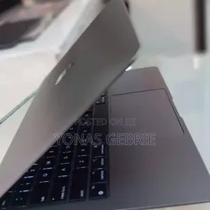 Photo - New Laptop Apple MacBook Air 8GB Intel SSD 256GB