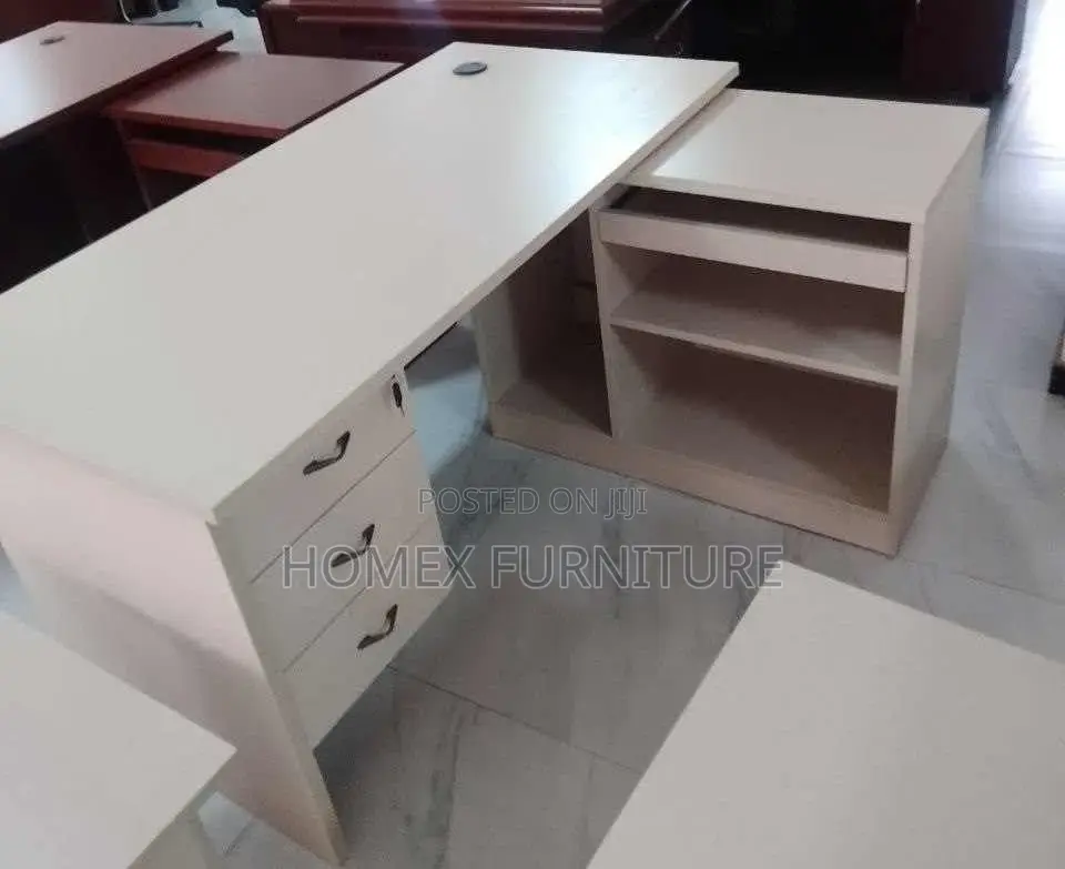 Office Furniture Table የቢሮ ዴስክ