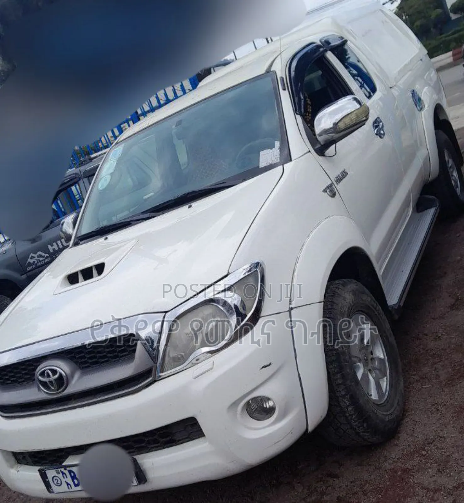 Toyota Hilux 2010 White