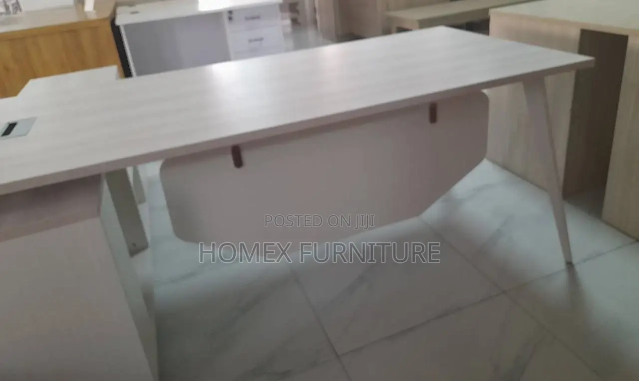 Office Furniture Table የቢሮ ዴስክ