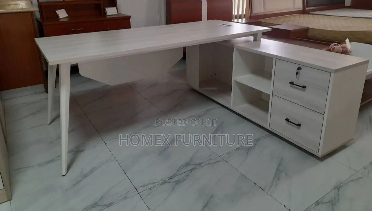 Office Furniture Table የቢሮ ዴስክ