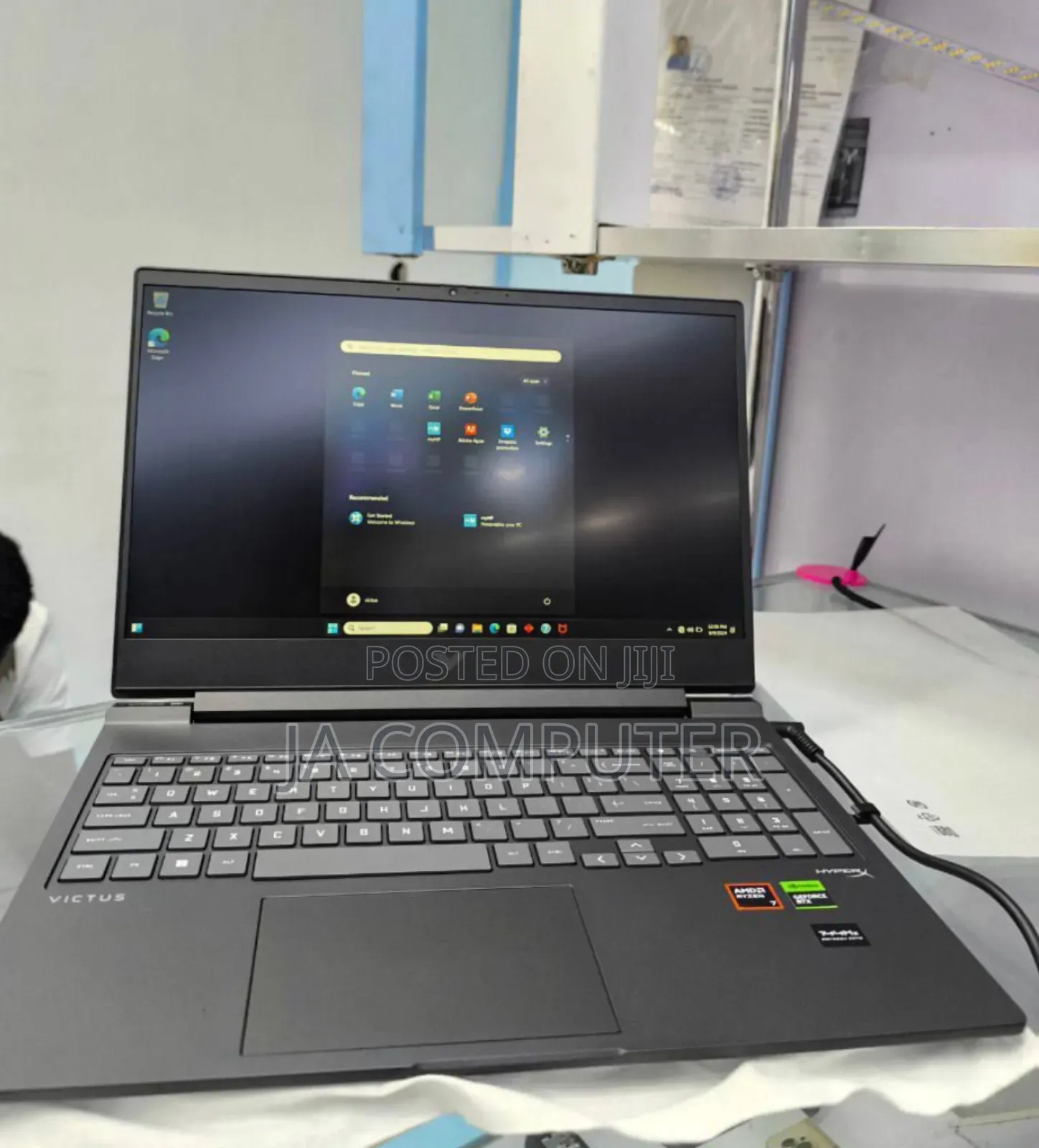 New Laptop HP Victus 15 16GB AMD Ryzen 7 SSD 512GB