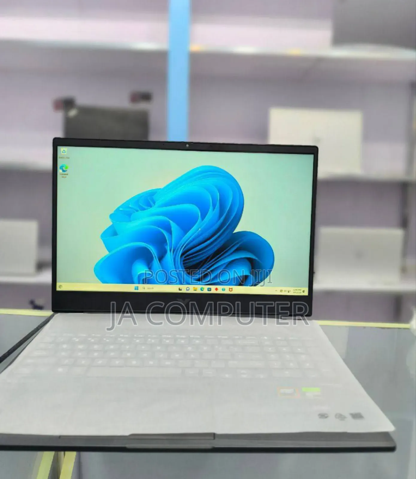 New Laptop HP Victus 15 16GB AMD Ryzen 7 SSD 512GB