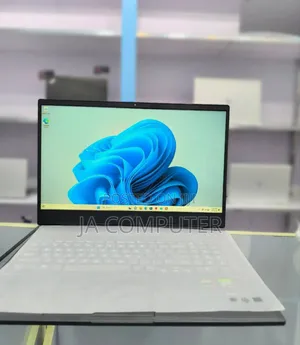 New Laptop HP Victus 15 16GB AMD Ryzen 7 SSD 512GB