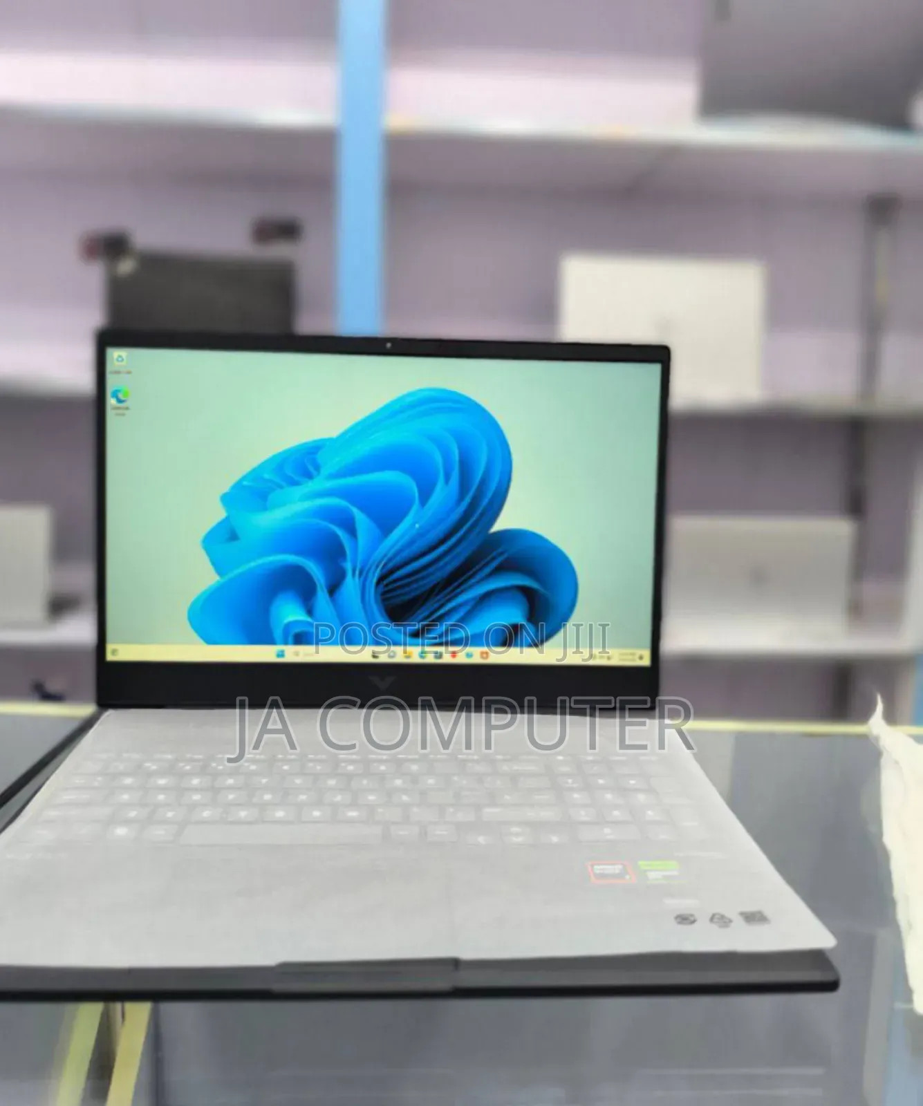 New Laptop HP Victus 15 16GB AMD Ryzen 7 SSD 512GB