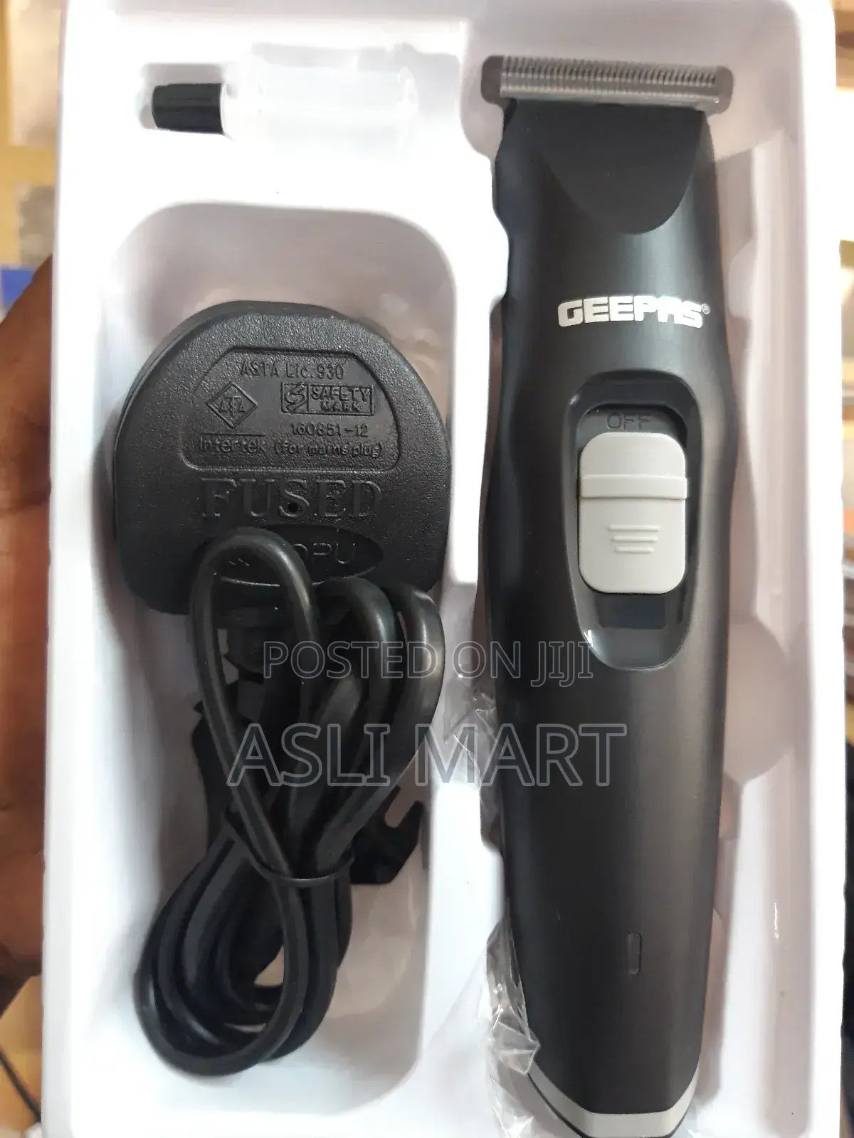 Geepas Rechargeable Trimmer