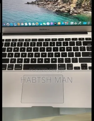 New Laptop Apple MacBook Air 2015 8GB Intel Core i5 SSD 128GB