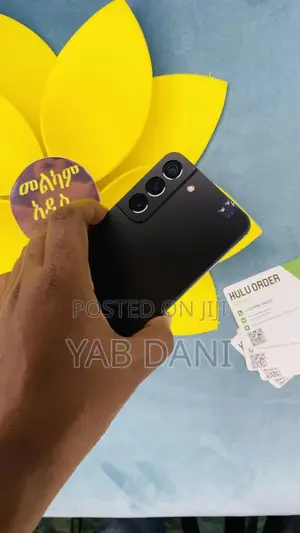 New Samsung Galaxy S22 5G 128 GB Black