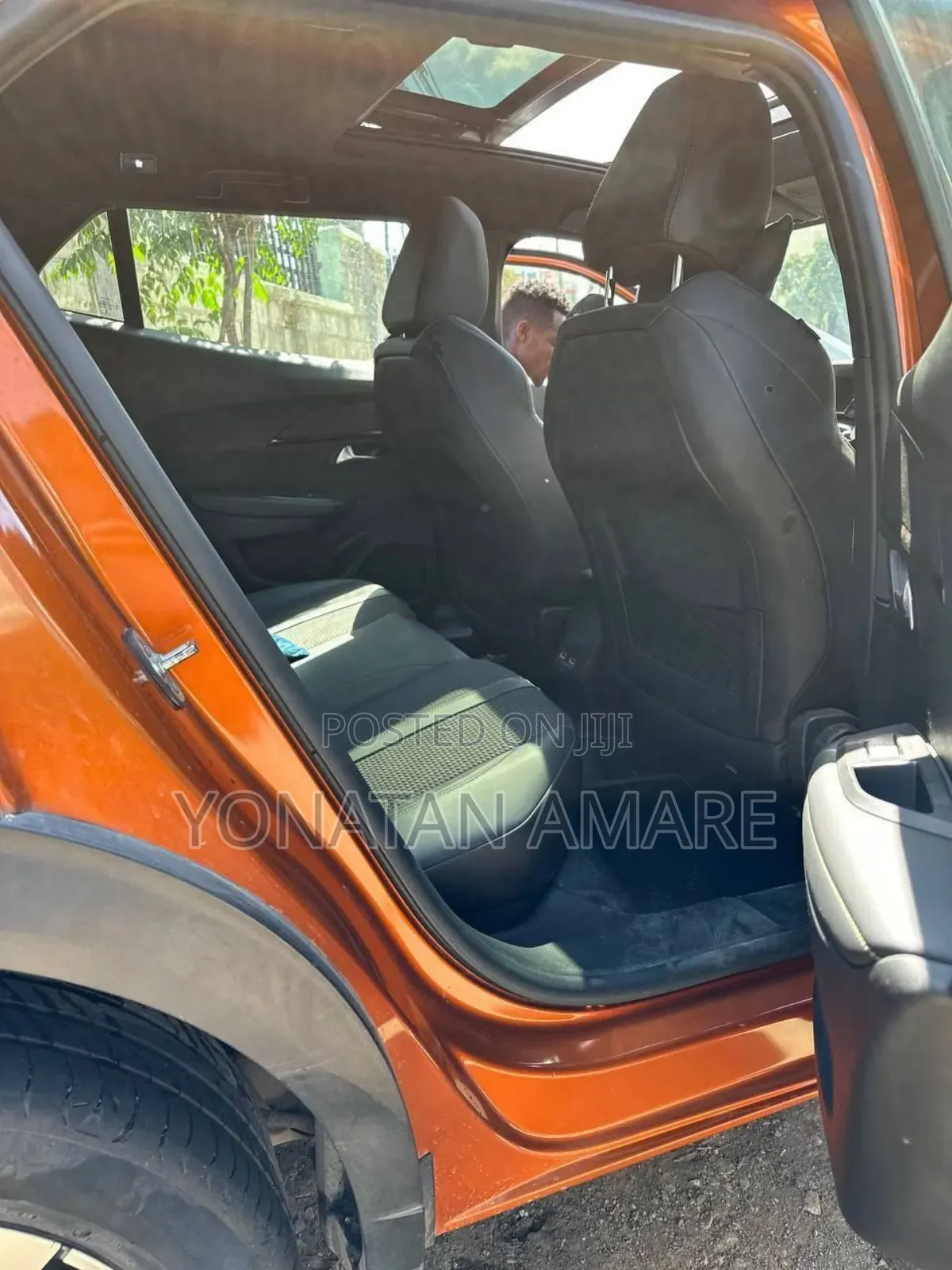 Peugeot 2008 1.2 PureTech (130 Hp) 2021 Orange