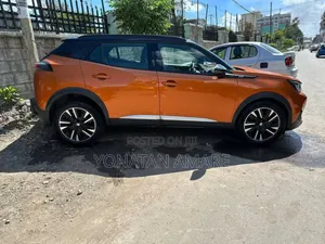 Peugeot 2008 1.2 PureTech (130 Hp) 2021 Orange