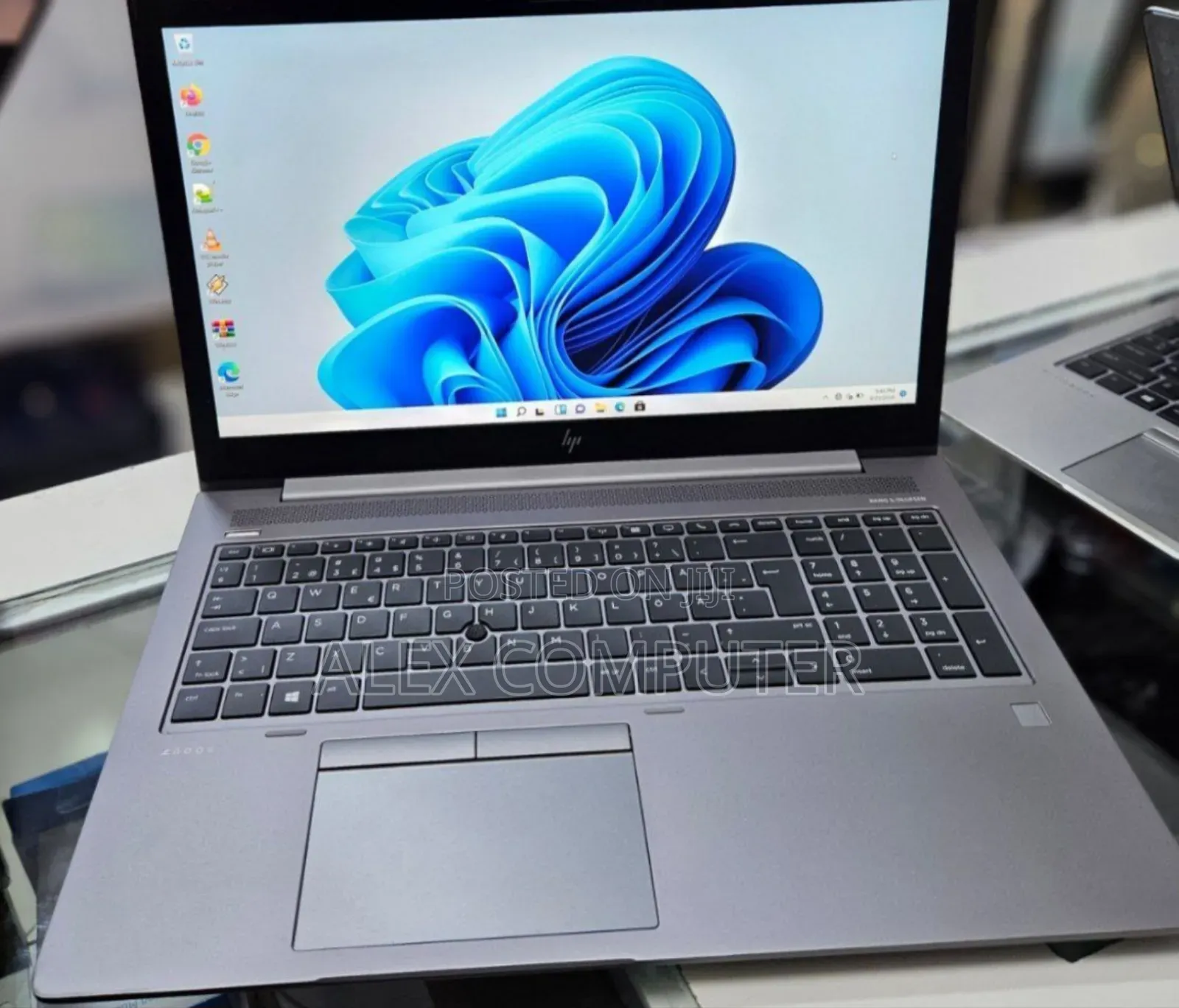 New Laptop HP ZBook Studio 16GB Intel Core I7 SSD 512GB