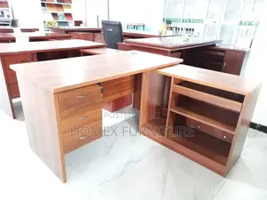 Office Furniture Table የሴክረተሪ እና የእስታፍ ዴስክ