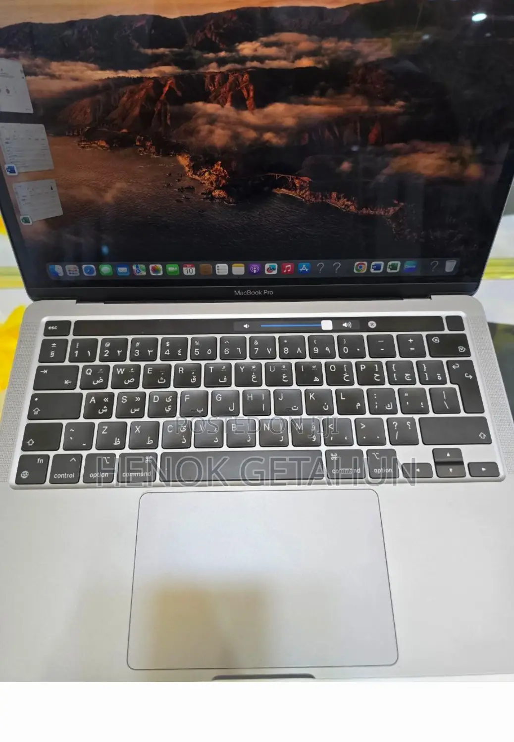 New Laptop Apple MacBook Pro 2020 M1 8GB Apple M1 SSD 256GB