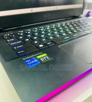 New Laptop MSI Raider GE76 12UGS 16GB Intel Core I7 SSD 1T