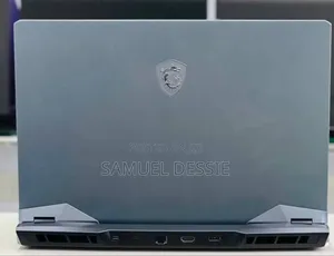 New Laptop MSI Raider GE76 12UGS 16GB Intel Core I7 SSD 1T