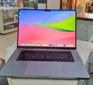 New Laptop Apple MacBook Pro 2023 M2 Pro 14-Inch 32GB SSD 512GB