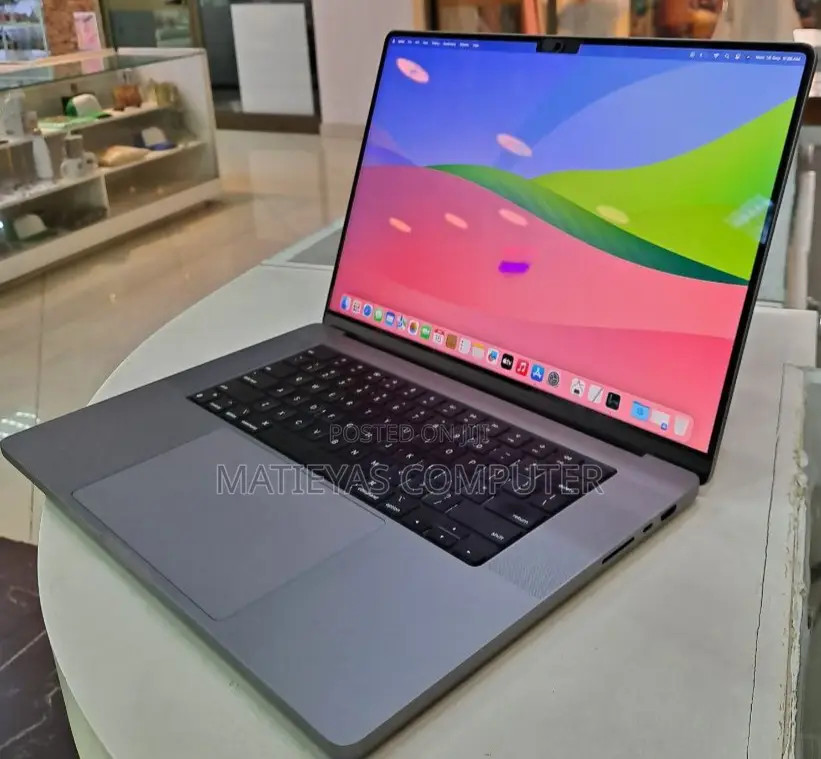 New Laptop Apple MacBook 2013 32GB Apple M2 SSD 512GB