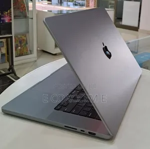 New Laptop Apple MacBook Pro 32GB Intel Core I9 SSD 512GB