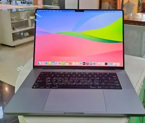 New Laptop Apple MacBook Pro 32GB Intel Core I9 SSD 512GB