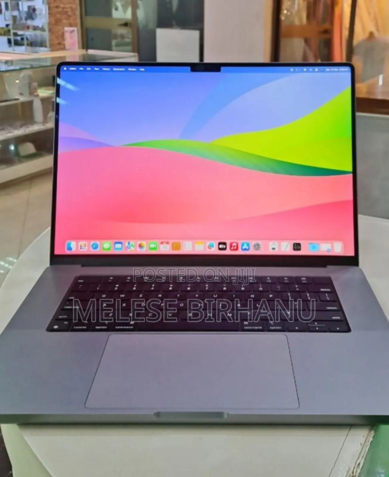 New Apple MacBook Pro 2023 M2 Pro 16-Inch 32GB Apple M2 Ultra 512GB