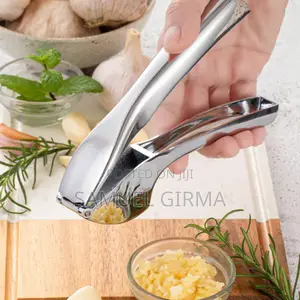 Manual Garlic Press Crusher
