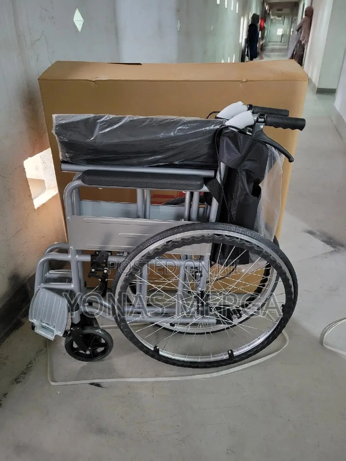 Wheelchair/Wheelchair
Material: Carbon Steel=Carrying Strap: