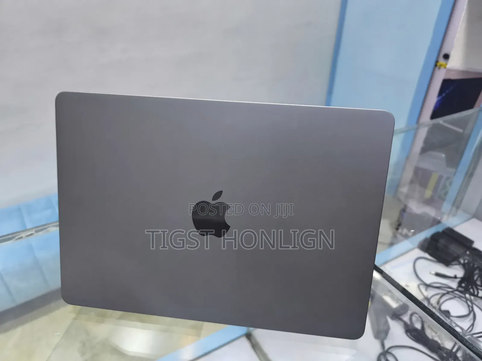 New Laptop Apple MacBook 16GB Apple M3 SSD 512GB