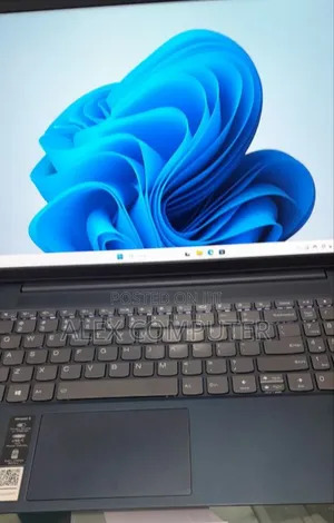 New Laptop Lenovo Flex 5 12GB Intel Core I7 SSD 512GB