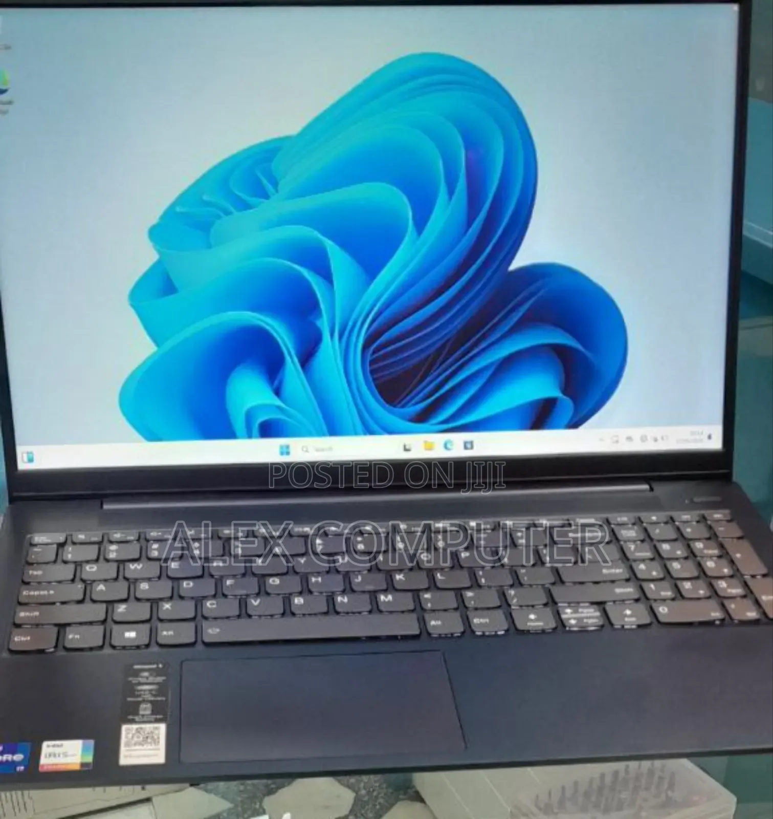 New Laptop Lenovo Flex 5 12GB Intel Core I7 SSD 512GB