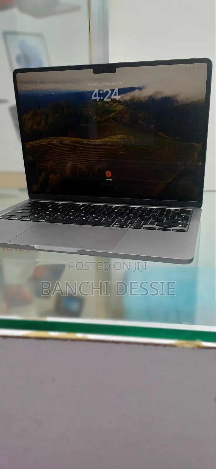 New Laptop Apple MacBook Air 2024 M3 13-Inch 16GB Apple M3 SSD 512GB