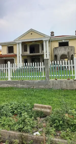 6bdrm House in Ccd, Legetafo, Oromia-Finfinne for sale
