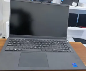 New Laptop Dell Vostro 15 5568 16GB Intel Core I7 SSD 512GB