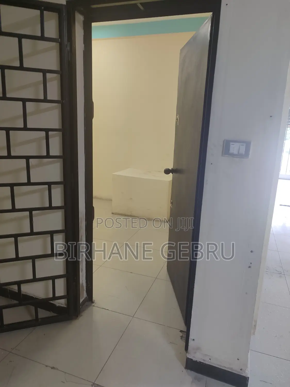 Luxury Apartiment Ground for Business Rent