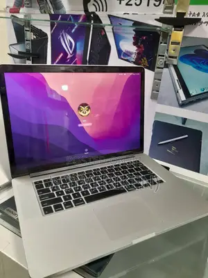 New Laptop Apple MacBook Pro 2015 16GB Intel Core I7 SSD 256GB