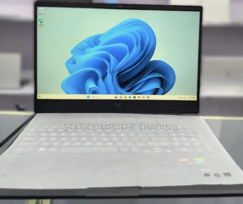 New Laptop HP Victus 16 16GB AMD Ryzen 7 SSD 512GB