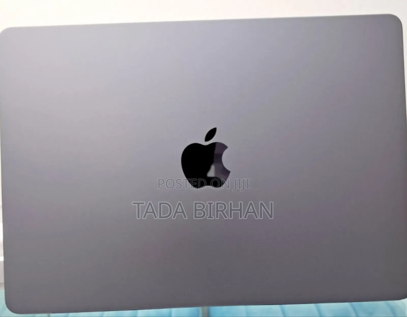 New Laptop Apple MacBook Air 2024 M3 13-Inch 16GB Apple M3 SSD 512GB