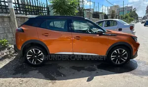 Peugeot 2008 2021 Orange