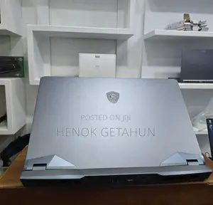 New Laptop MSI Raider GE76 12UGS 32GB Intel Core I9 SSD 2T