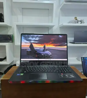 New Laptop MSI Raider GE76 12UGS 32GB Intel Core I9 SSD 2T