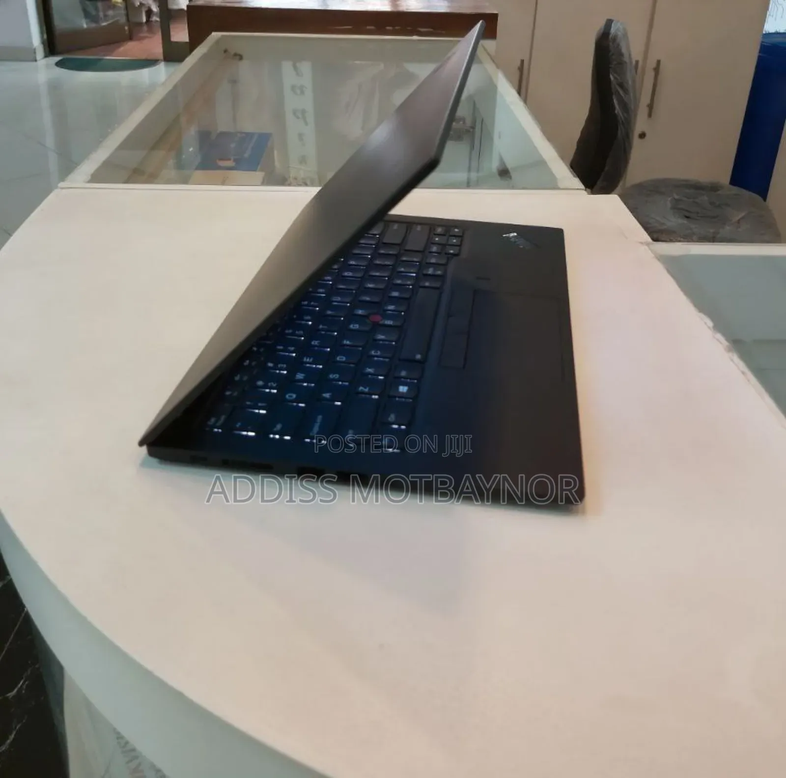 New Laptop Lenovo ThinkPad Yoga 16GB Intel Core I5 SSD 512GB