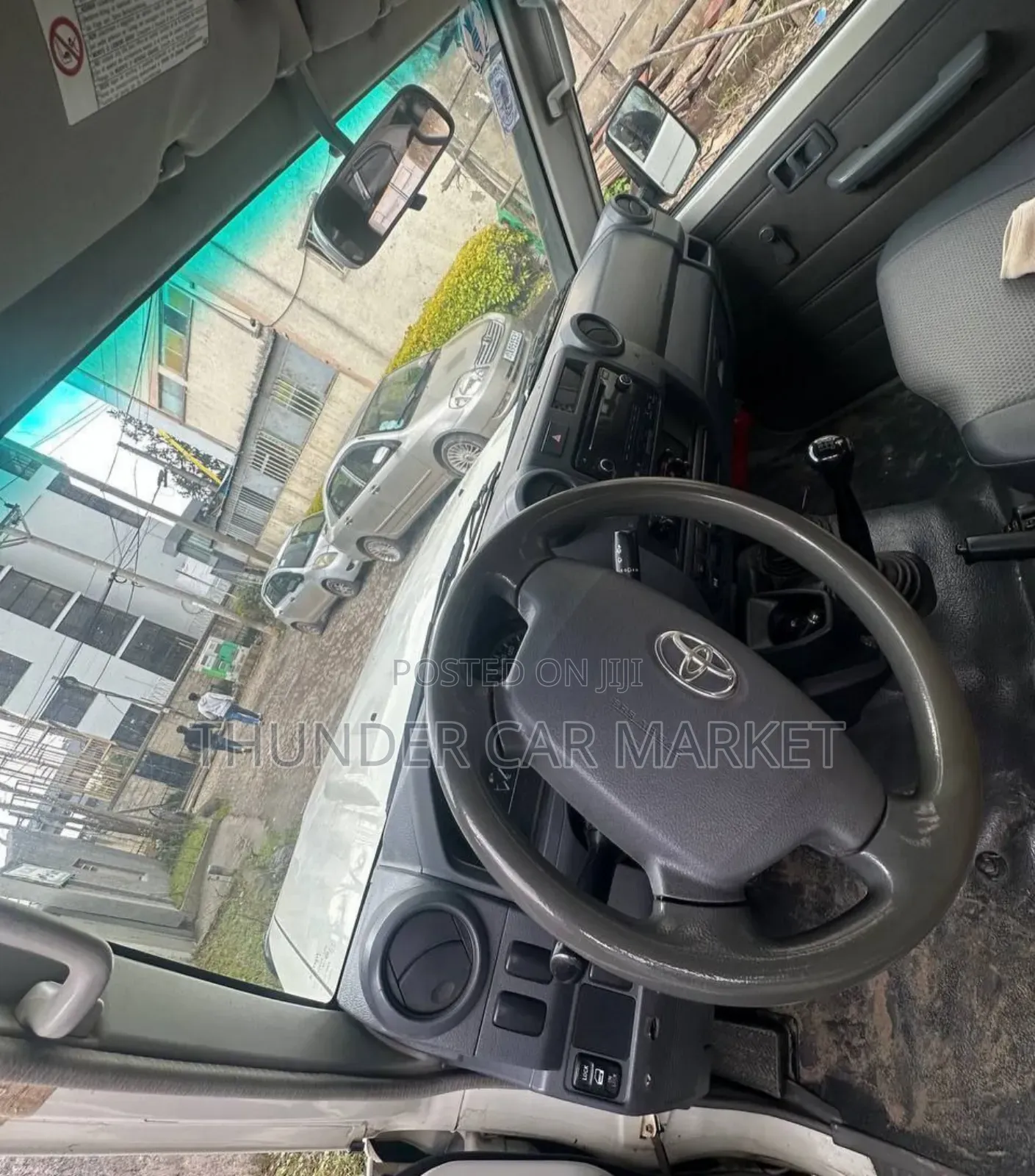 Toyota Land Cruiser 2016 White