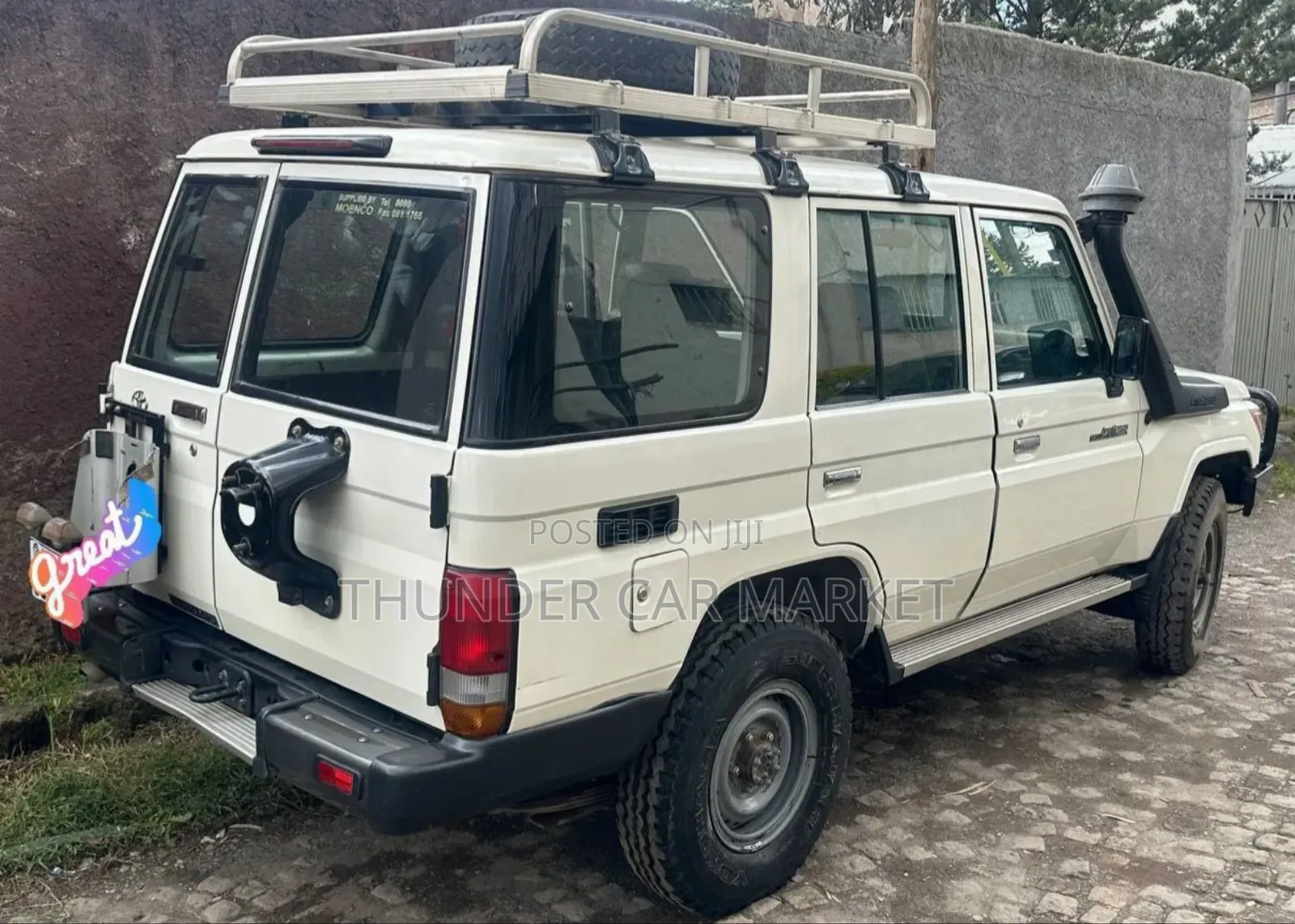 Toyota Land Cruiser 2016 White