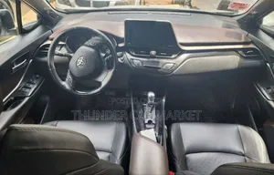 Toyota C-HR 2017 Silver