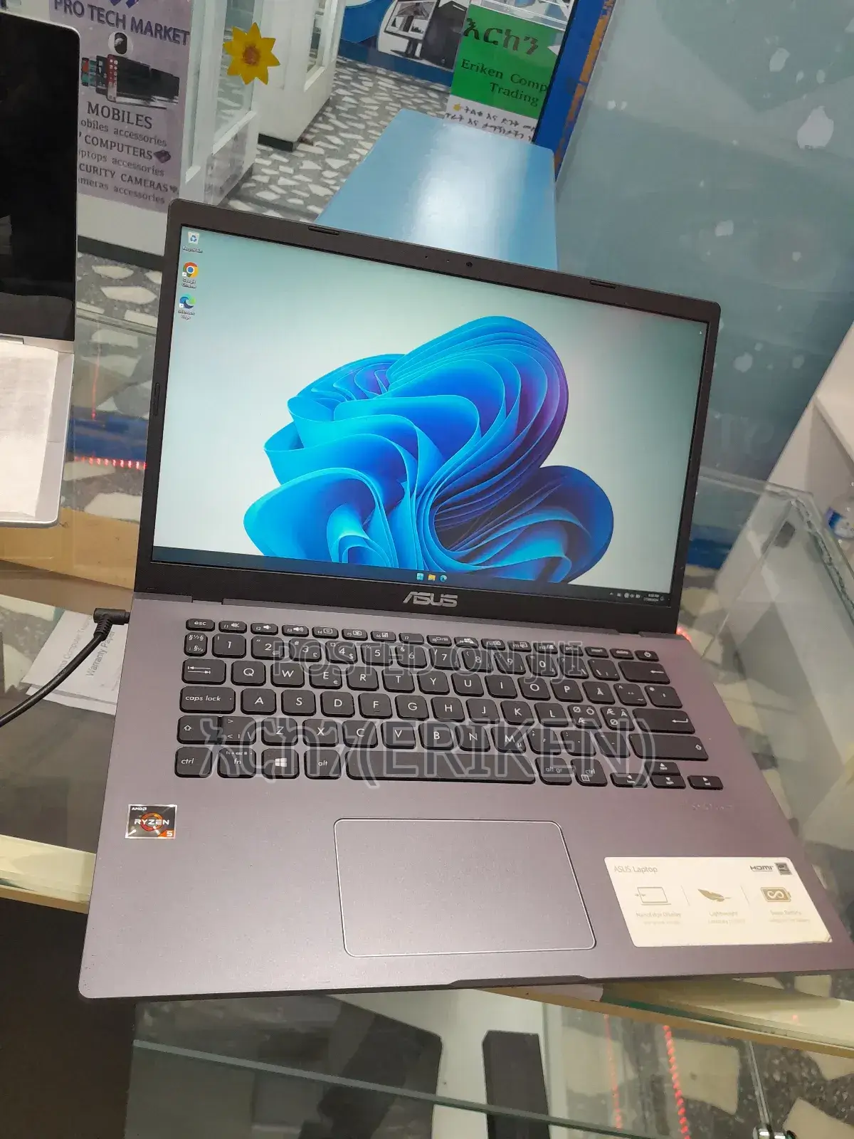 New Laptop Asus VivoBook 15 X505BA 8GB AMD Ryzen 5 SSD 512GB