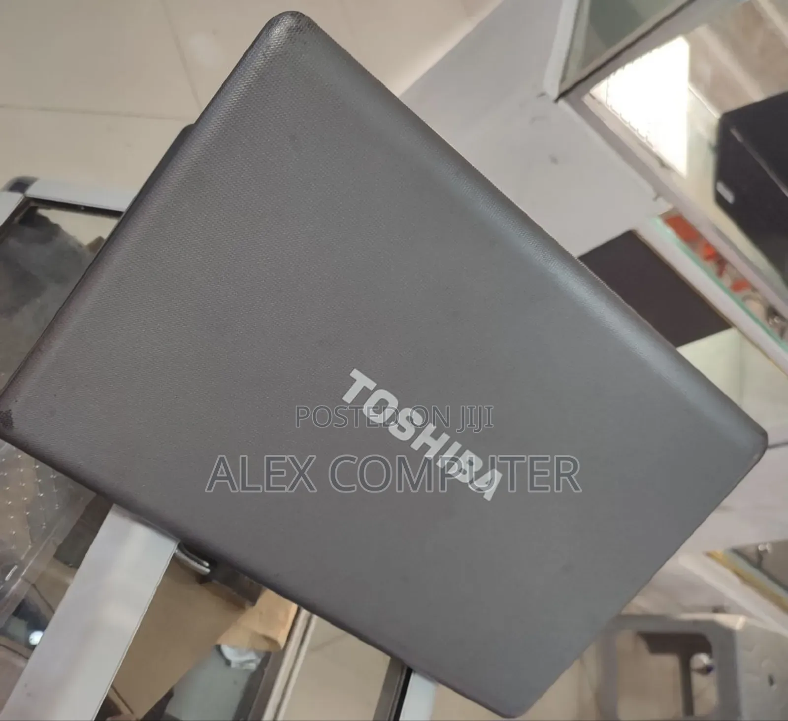 New Laptop Toshiba Satellite C55 4GB Intel Core I3 HDD 500GB