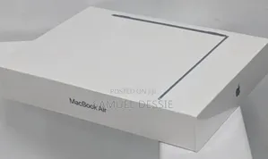 New Laptop Apple MacBook Air 2022 M2 8GB Apple M2 SSD 256GB