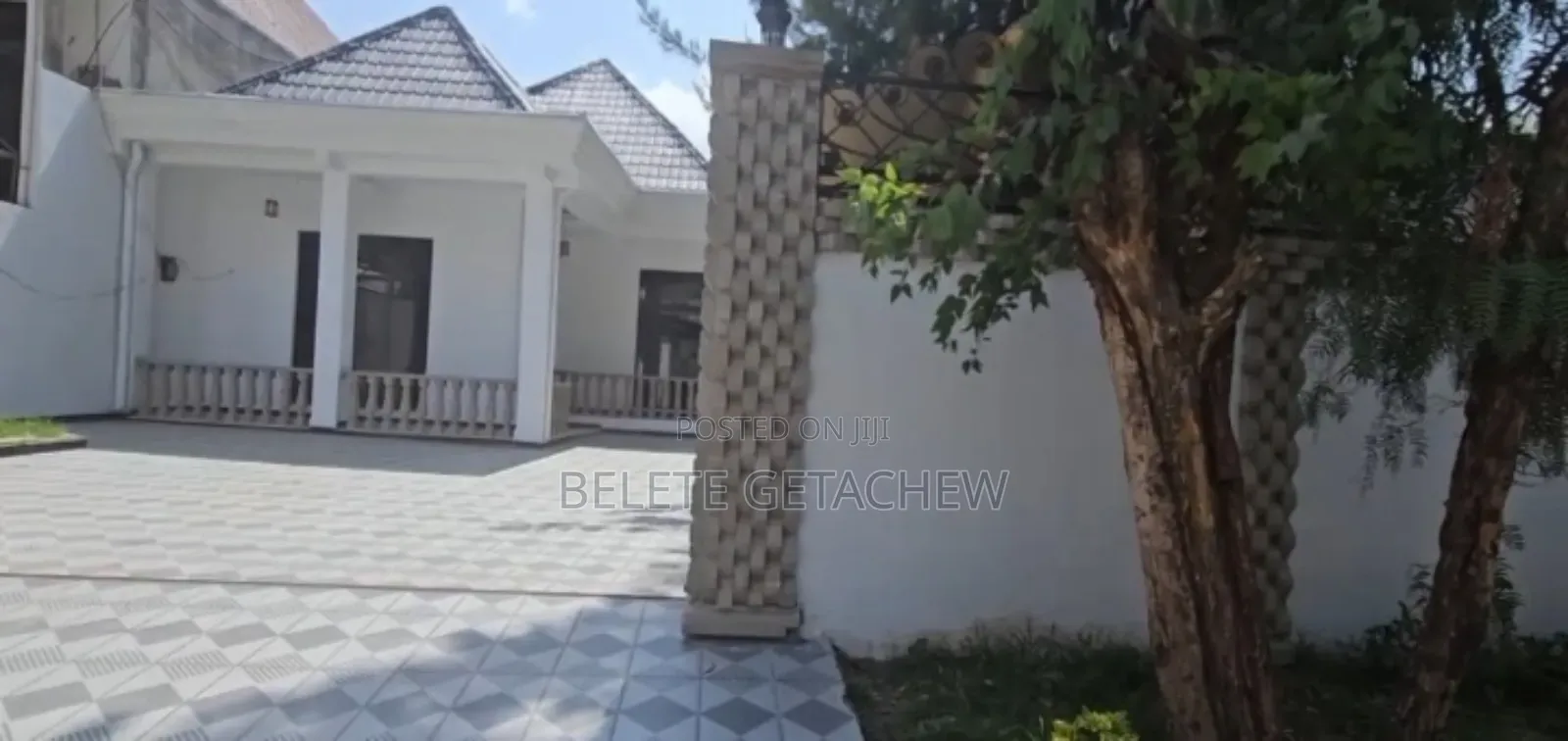 3bdrm Villa in Jacros, Luxury Villa, Bole for sale